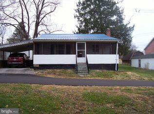 438 Wolf Way, Romney, WV
