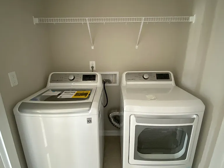 221 Adobe Pl — Photo 16