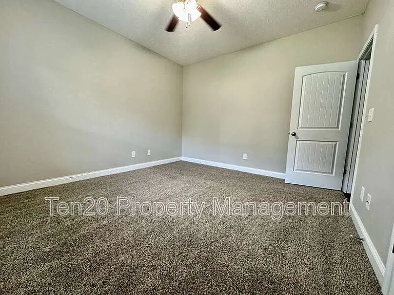488 Lee Road 288 — Photo 18