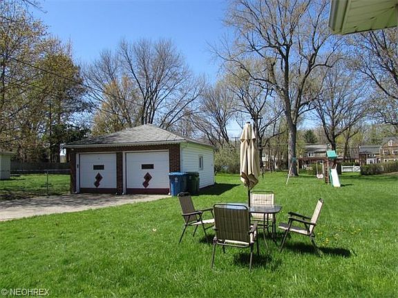 2nd image of 6156 Edgebrook Blvd