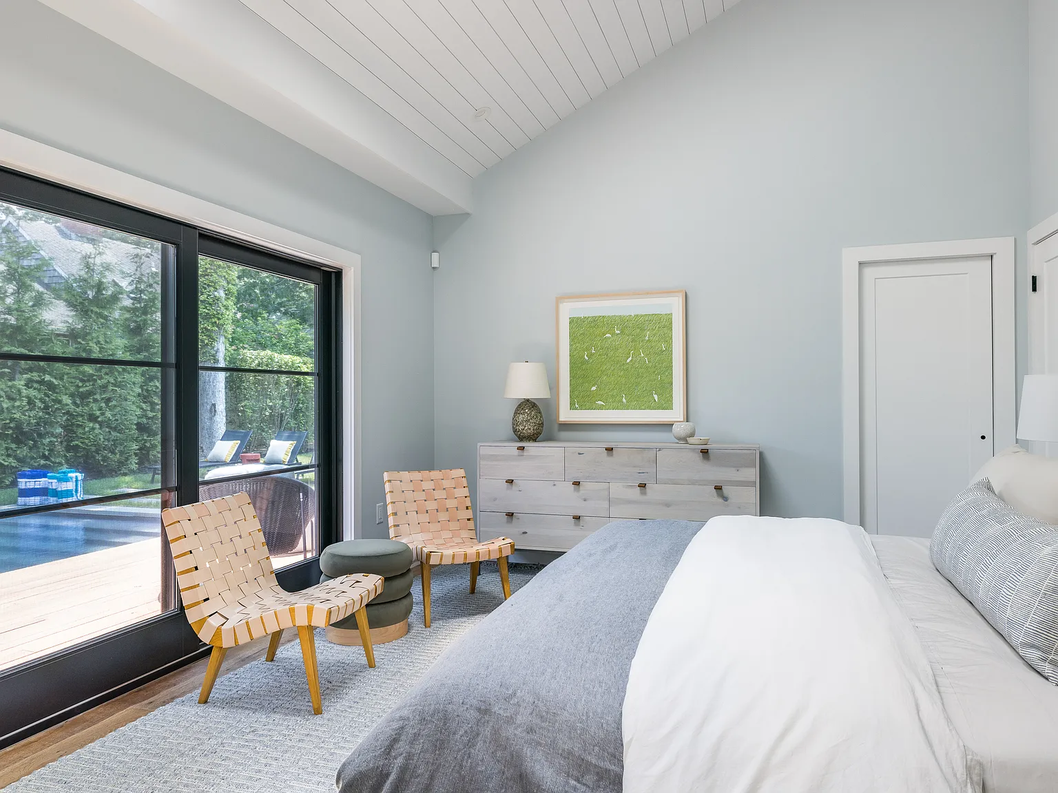 Sag Harbor Beach Home with Pool - Modern and Designer Furnished — Photo 4