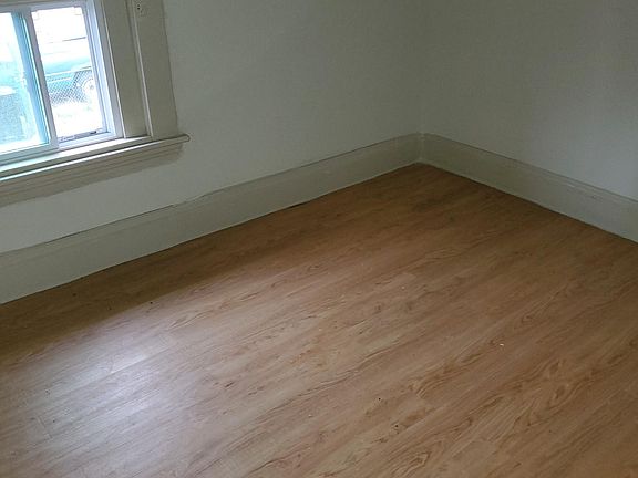 2nd image of 5940 Cable Ave #Up