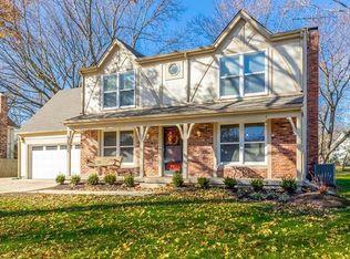1804 E Sheridan Bridge Ln, Olathe, KS 66062