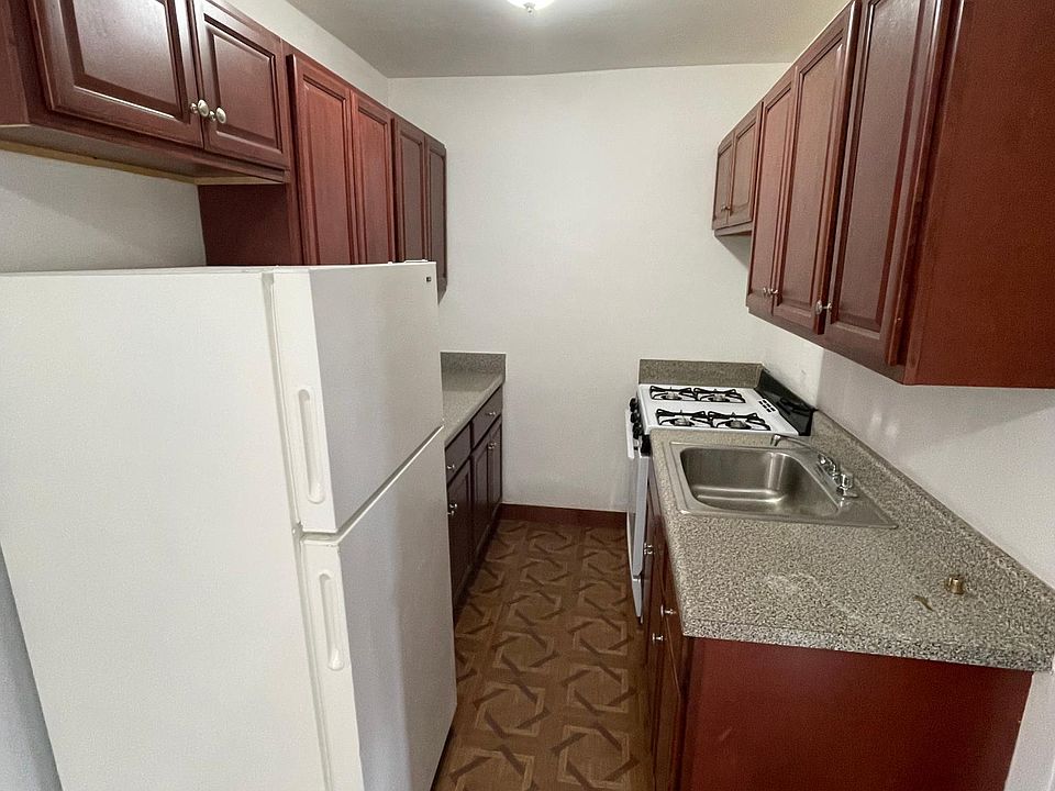 1st image of 1750 E 14th St APT 3D