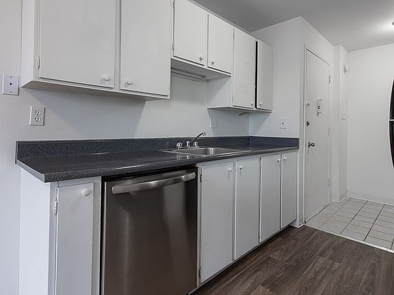 2nd image of 1140 Edmonds Ave NE #323