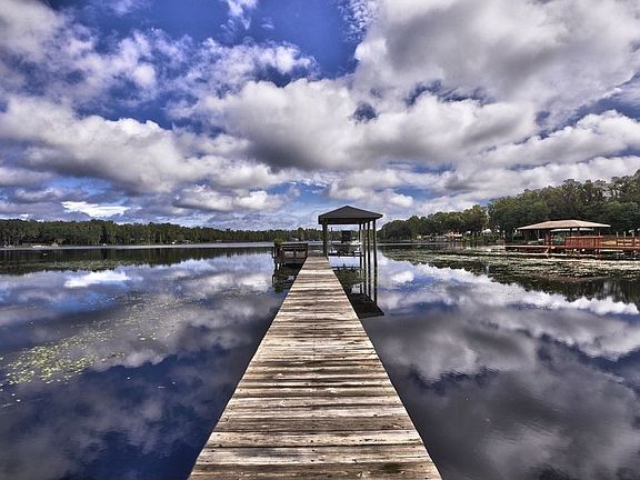 3rd image of 6011 Hammock Woods Dr