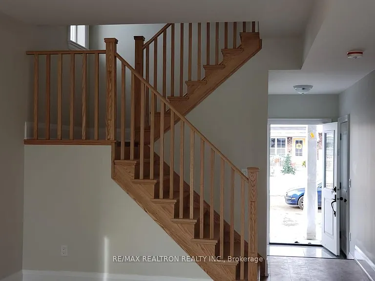 4 Braeburn St — Photo 7