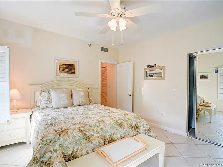184 NE Edgewater Dr #1001 — Photo 5