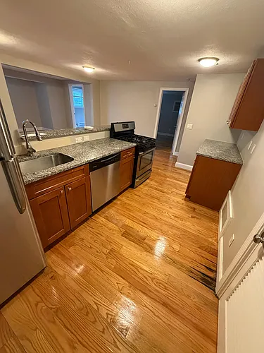 23 Roughan St Photo 1