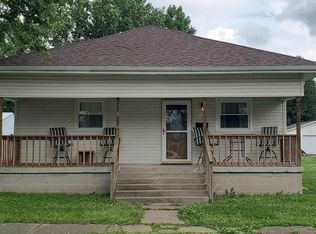 605 W Sylvester Ave, Christopher, IL 62822