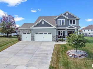 7529 Wentworth Dr, Springfield, IL 62711