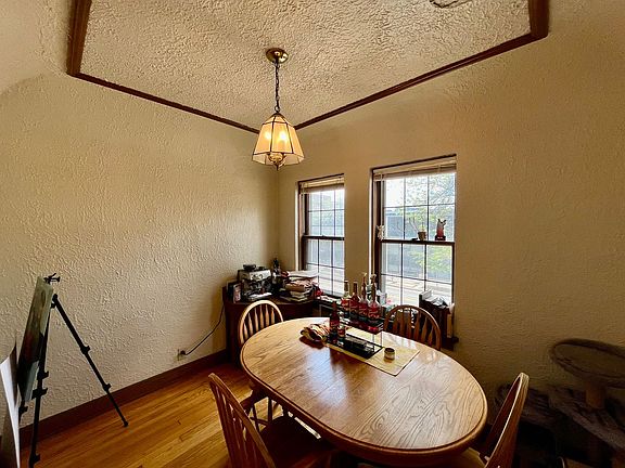 4th image of 4474 N Oakland Ave APT 201
