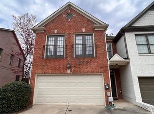 5890 Oakbrook Lake Ct, Norcross, GA 30093