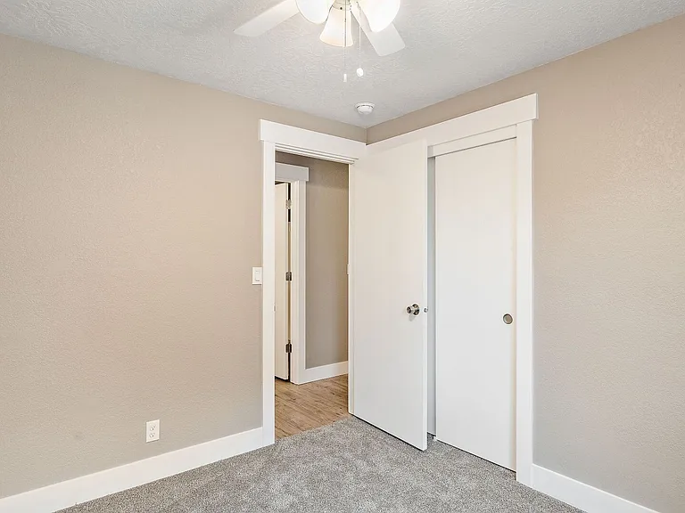 2911 W Pleasanton Ave — Photo 16