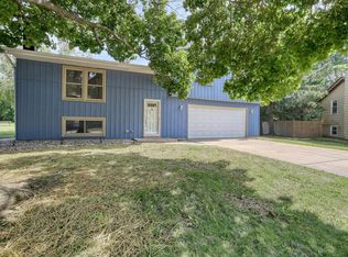 115 Conrad Ct, Mukwonago, WI 53149