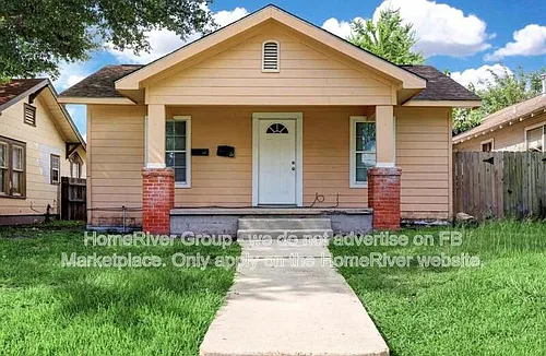 3303 Illinois St Photo 1