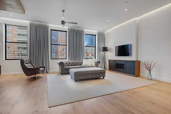 Sold by Cooper & Cooper Real Estate | media 8