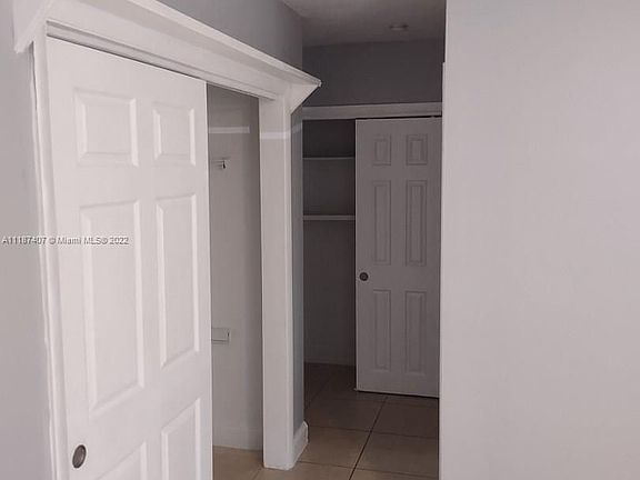 2nd image of 537 SW 2nd Pl #1-3