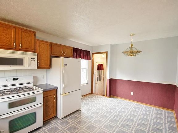 4th image of 1116 Noble St