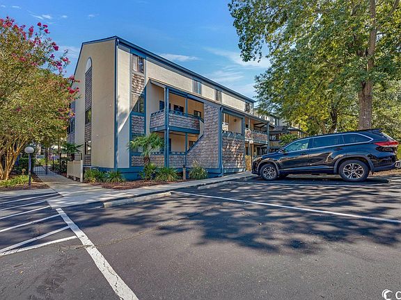 2nd image of 250 Maison Dr. #A6