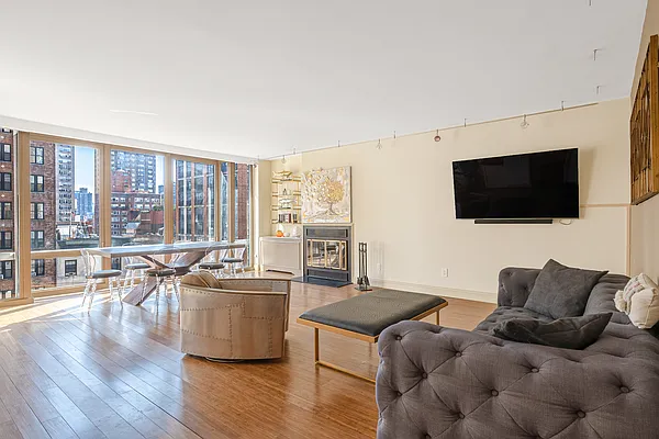 Sold by AVENUE 8 INC | media 5
