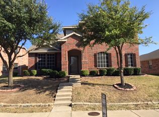2960 Gospel Dr, Dallas, TX 75237