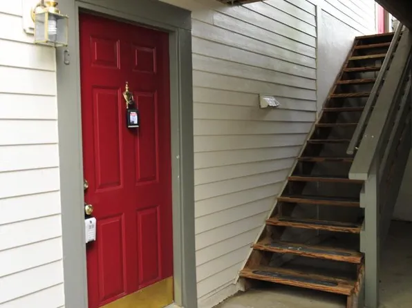 2221 Lovedale #C, Reston, VA 20191