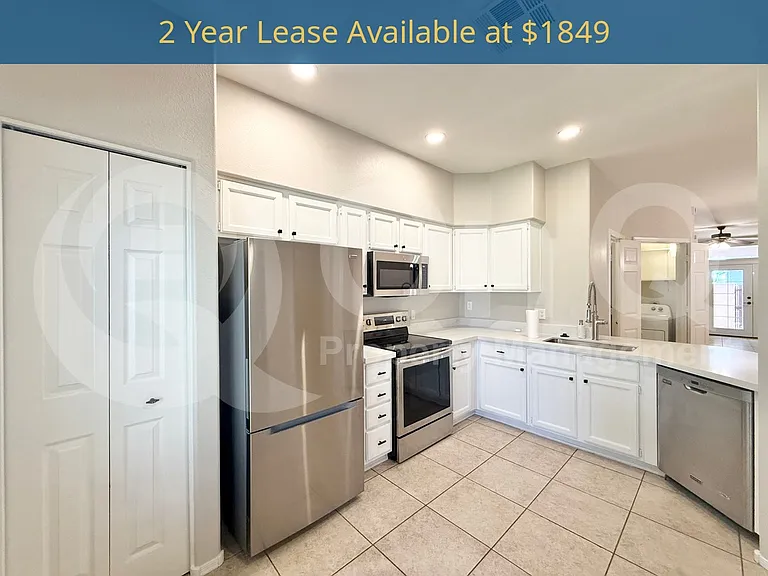 500 N Roosevelt Ave #87 — Photo 1