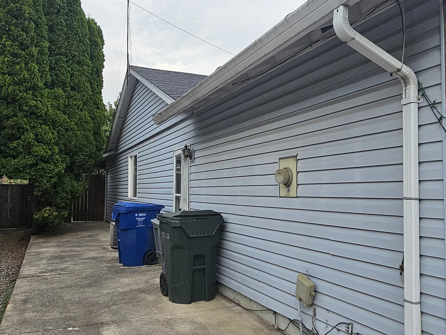 3 bed, 1400 sqft, $2,350 — Photo 2