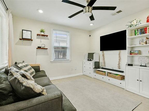 4th image of 713 Houma Blvd