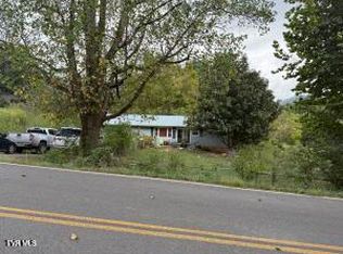 2202 Dark Hollow Rd, Cosby, TN 37722