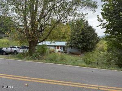 2202 Dark Hollow Rd, Cosby, TN, 37722