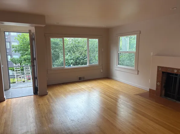 830 NE 67th St, Seattle, WA 98115