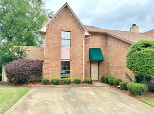 15 Hedgerow Dr, Tupelo, MS 38801
