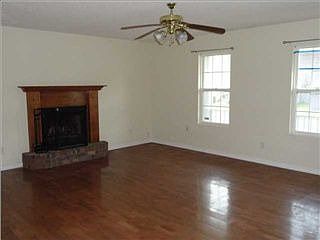 4th image of 2209 Sawmill Trace Ln