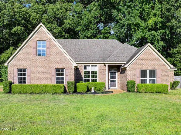 159 Castle Pines Cv, Byhalia, MS 38611