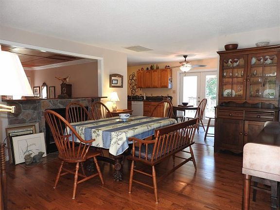 5th image of 169 Westwood Ct NW