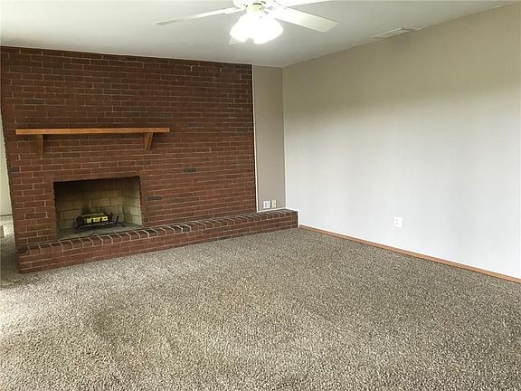 3rd image of 3677 S Amblewood Cir