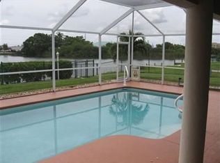 25 SE 15th Ave, Cape Coral, FL 33990