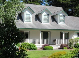 97 Apple Valley Ln, Eureka, CA 95503