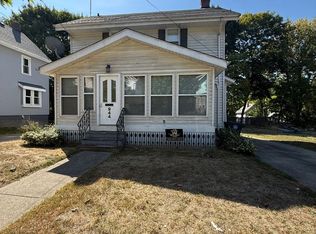 944 Haynes St, Akron, OH 44307