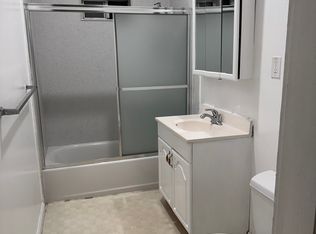 478 Capital St APT 4, Oakland, CA 94610