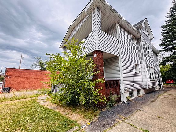 2nd image of 4013 E 131st St