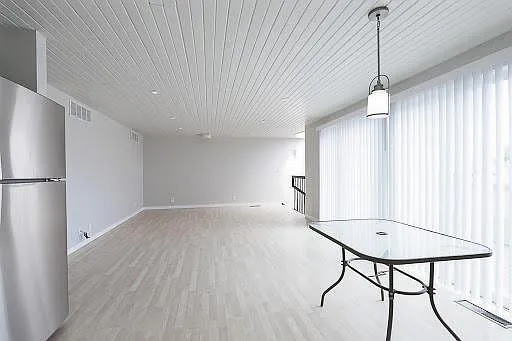 643 W Lakeshore Dr — Photo 12