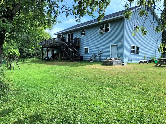 3rd image of N15621 Cherry St