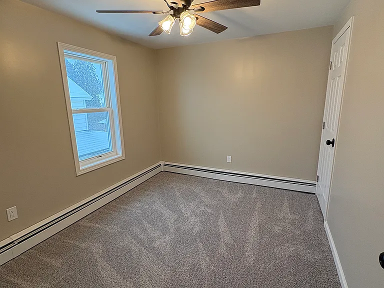 415 Rightmeyer St — Photo 8