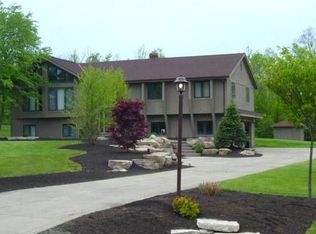 9195 Prelog Ln, Willoughby, OH 44094