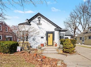 20501 Shady Lane Ave, Saint Clair Shores, MI 48080