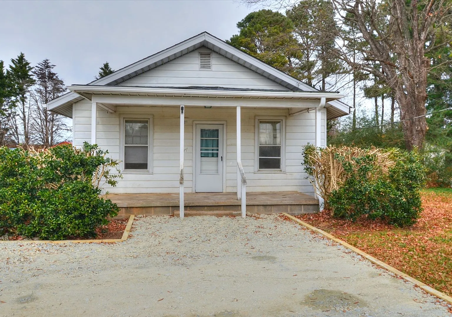 Updated 4-Bed House with Fenced Yard in Efland! — Photo 1