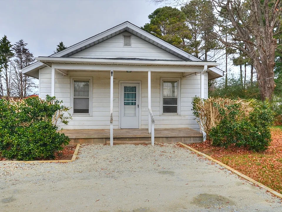 3511 Forrest Ave